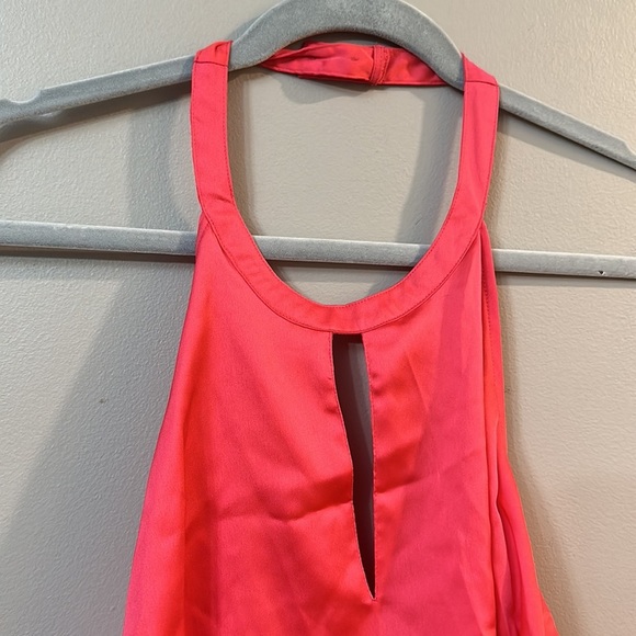 NWT Guess Pink Halter Top - Picture 2 of 5